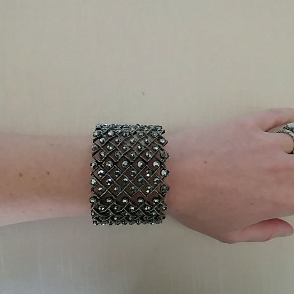 Blingy Stretch Bracelet - Picture 2 of 6
